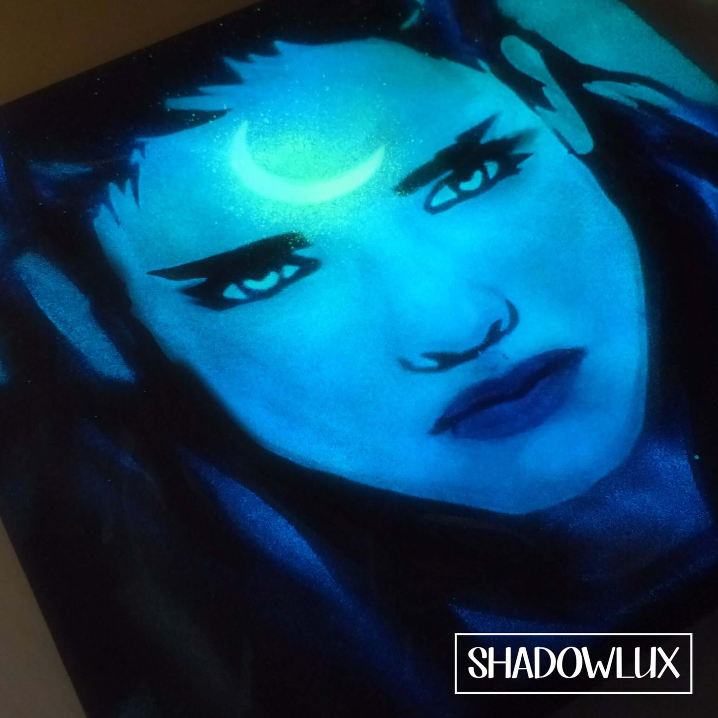glow in the dark elf girl fantasy art