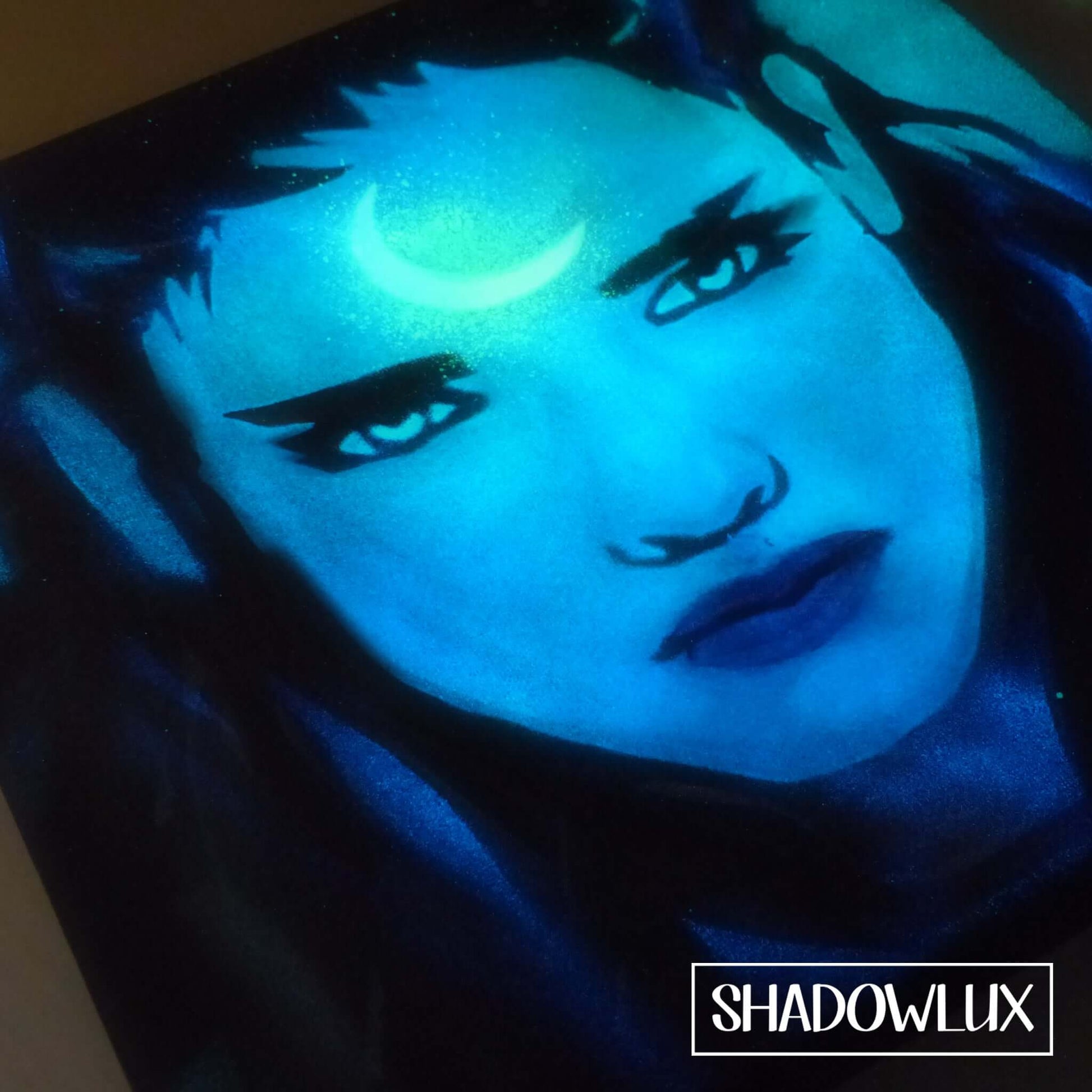 glow in the dark elf girl fantasy art